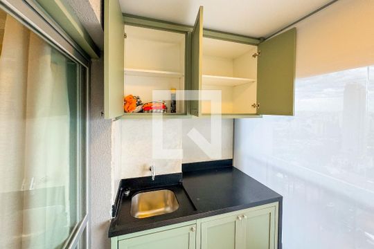 Varanda de kitnet/studio para alugar com 1 quarto, 38m² em Vila Mariana, São Paulo