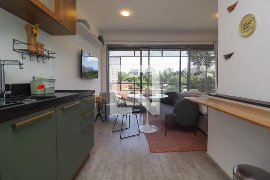 Sala/Cozinha de kitnet/studio à venda com 1 quarto, 29m² em Pinheiros, São Paulo