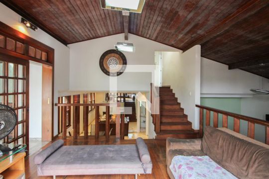 Sala 3 de casa à venda com 3 quartos, 360m² em Santa Amelia, Belo Horizonte