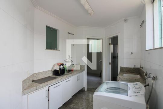 Área de Serviço de casa à venda com 3 quartos, 360m² em Santa Amelia, Belo Horizonte