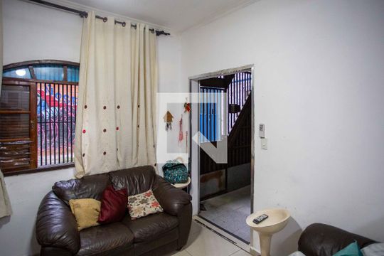 Sala de casa à venda com 3 quartos, 105m² em Nucleo Habitacional Nova Conquista, Diadema