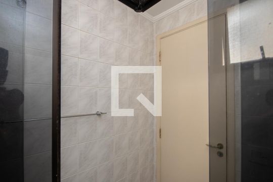 Banheiro 2 de apartamento para alugar com 3 quartos, 69m² em Vila Gustavo, São Paulo