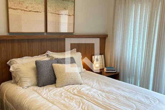 Quarto 1 de apartamento à venda com 2 quartos, 85m² em Pinheiros, São Paulo