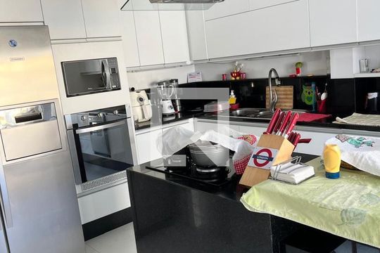 Cozinha de casa de condomínio à venda com 4 quartos, 415m² em Recreio dos Bandeirantes, Rio de Janeiro