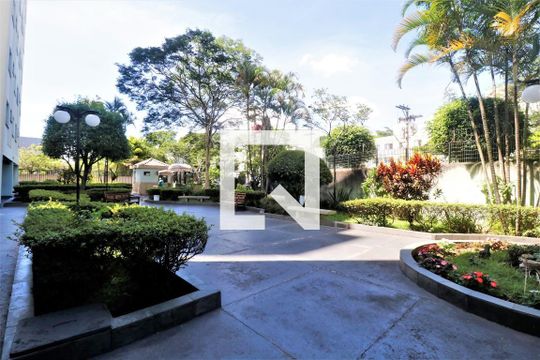 Área comum de apartamento à venda com 2 quartos, 71m² em Vila Amélia, São Paulo