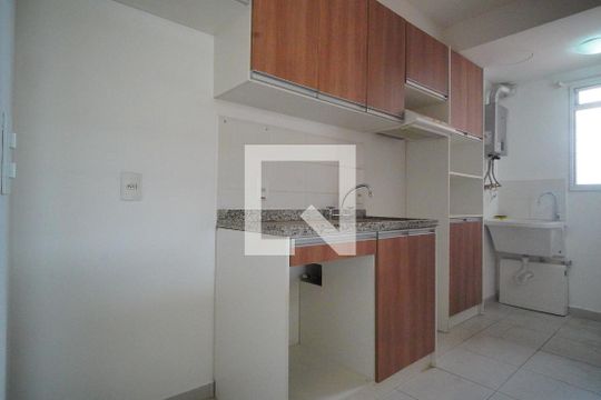Cozinha de apartamento à venda com 3 quartos, 75m² em Morro Santana, Porto Alegre