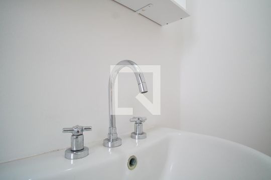 Banheiro da Suíte - Torneira de apartamento à venda com 3 quartos, 75m² em Morro Santana, Porto Alegre