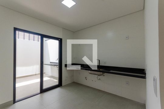 Cozinha de casa para alugar com 3 quartos, 136m² em Vila Fiat Lux, São Paulo