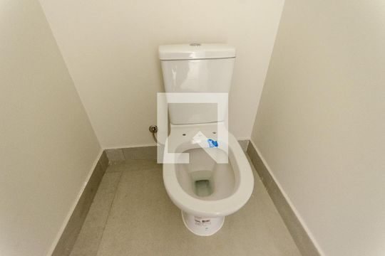 Lavabo de casa para alugar com 3 quartos, 136m² em Vila Fiat Lux, São Paulo