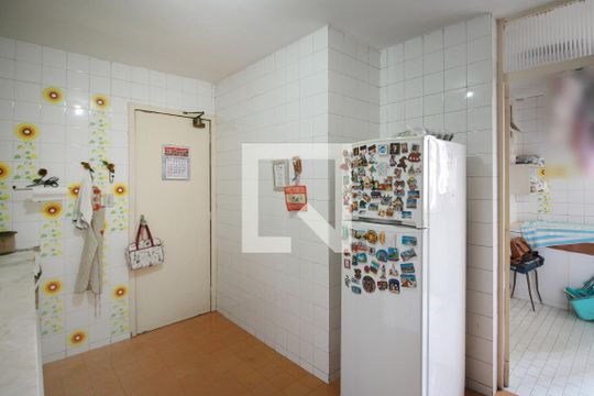 Cozinha de apartamento à venda com 4 quartos, 145m² em Sion, Belo Horizonte