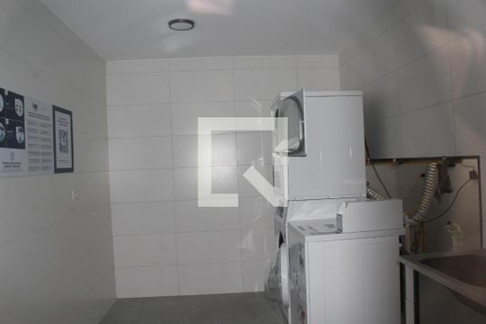 Área comum Lavanderia de apartamento para alugar com 1 quarto, 28m² em Jardim São Paulo, São Paulo