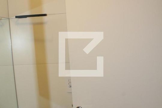 Banheiro de apartamento para alugar com 1 quarto, 28m² em Jardim São Paulo, São Paulo