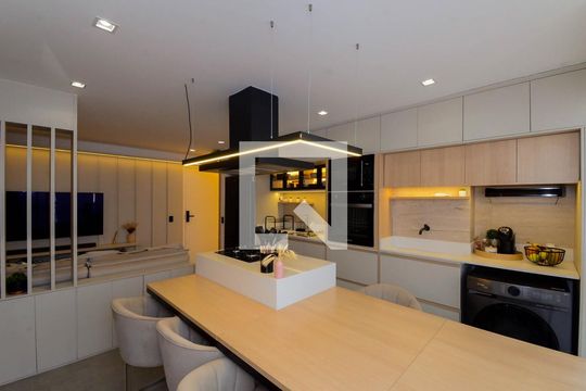 Sala/Cozinha de apartamento à venda com 2 quartos, 47m² em Jardim Vila Galvao, Guarulhos