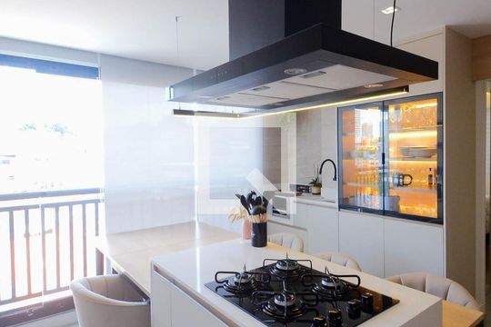 Sala/Cozinha de apartamento à venda com 2 quartos, 47m² em Jardim Vila Galvao, Guarulhos