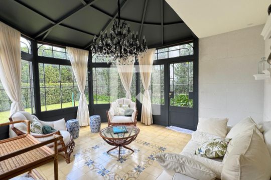 Área comum de casa de condomínio à venda com 4 quartos, 614m² em Residencial Morada dos Lagos, Barueri