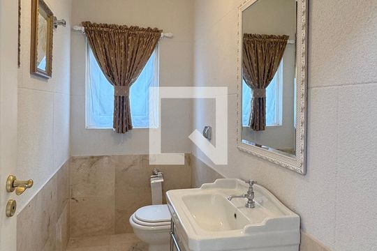 Lavabo de casa de condomínio à venda com 4 quartos, 614m² em Residencial Morada dos Lagos, Barueri