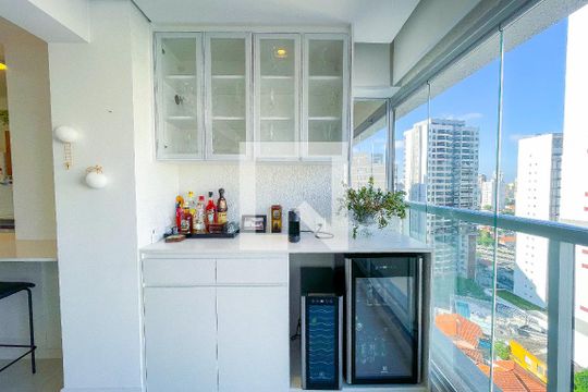 Varanda de apartamento à venda com 1 quarto, 68m² em Sumaré, São Paulo