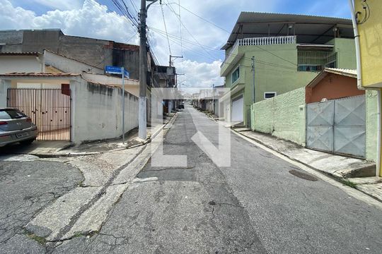 Vista da Rua de casa para alugar com 2 quartos, 70m² em Vila Medeiros, São Paulo