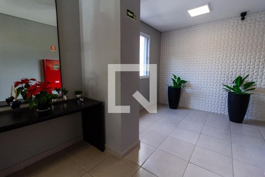 Hall de entrada de apartamento para alugar com 2 quartos, 36m² em Lapa, São Paulo