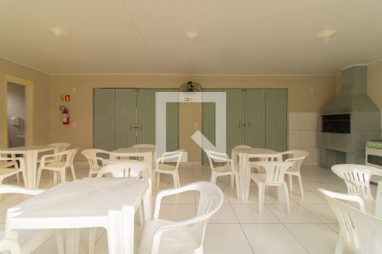 Área comum - Salão de festas de apartamento para alugar com 2 quartos, 50m² em Vila Nova, Porto Alegre