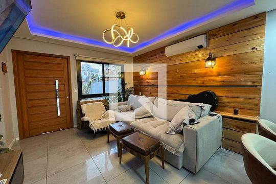 Sala de casa à venda com 3 quartos, 110m² em Campestre, São Leopoldo