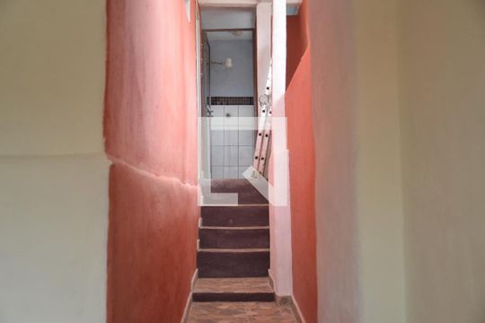 Corredor de casa à venda com 2 quartos, 50m² em Vila Santo Alberto, Santo André