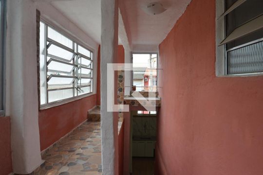 Corredor de casa à venda com 2 quartos, 50m² em Vila Santo Alberto, Santo André