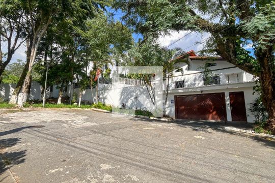Fachada de casa à venda com 5 quartos, 466m² em City América, São Paulo