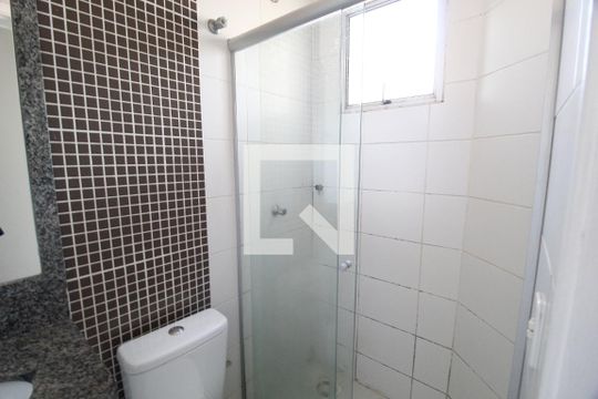 Banheiro Social de apartamento para alugar com 3 quartos, 85m² em Santa Luzia, Uberlândia