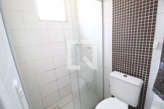 Banheiro da Suíte de apartamento para alugar com 3 quartos, 85m² em Santa Luzia, Uberlândia
