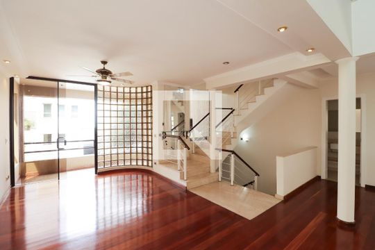 Sala de casa de condomínio à venda com 3 quartos, 378m² em Tucuruvi, São Paulo