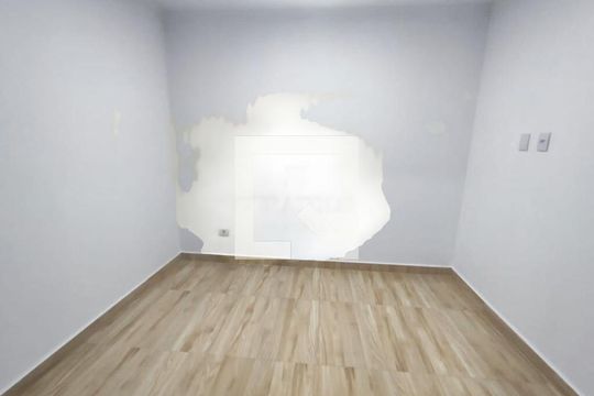 Casa à venda com 3 quartos, 140m² em Vila Marieta, São Paulo
