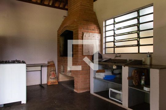 CHURRASQUEIRA de casa à venda com 4 quartos, 778m² em Conjunto Habitacional Vila Santana (sousas), Campinas