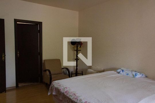 SUITE de casa à venda com 4 quartos, 778m² em Conjunto Habitacional Vila Santana (sousas), Campinas