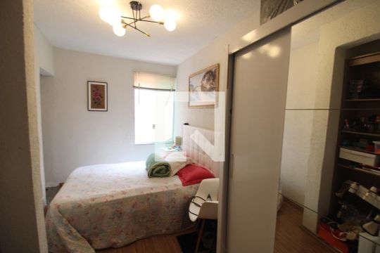Quarto 2 de casa à venda com 4 quartos, 387m² em Jardim Picolo, São Paulo