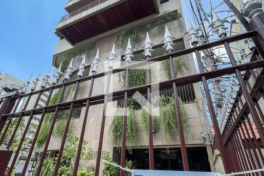 Fachada de apartamento à venda com 3 quartos, 200m² em Andaraí, Rio de Janeiro
