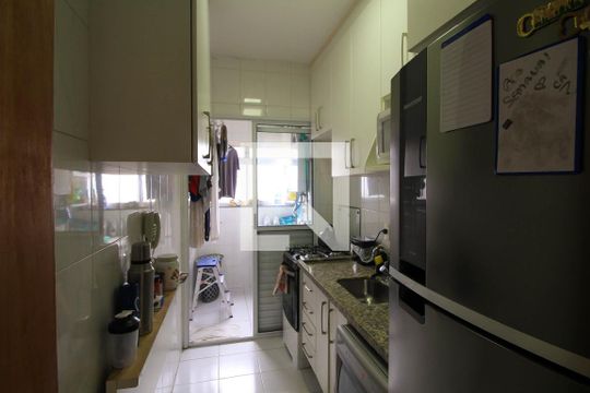 Cozinha de apartamento à venda com 2 quartos, 120m² em Quinta da Paineira, São Paulo