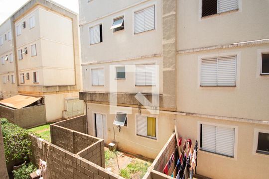 Vista do Quarto 2 de apartamento para alugar com 2 quartos, 41m² em Chácaras Hipica, Ribeirão Preto