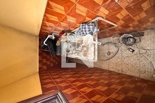 Depósito  de casa para alugar com 4 quartos, 240m² em Parque Gerassi, Santo André