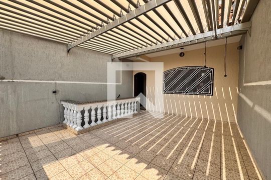 Varanda de casa para alugar com 4 quartos, 240m² em Parque Gerassi, Santo André