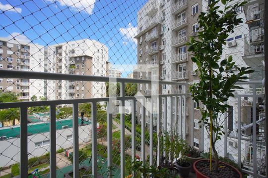 Sala - Varanda de apartamento à venda com 2 quartos, 56m² em Jardim Itu, Porto Alegre