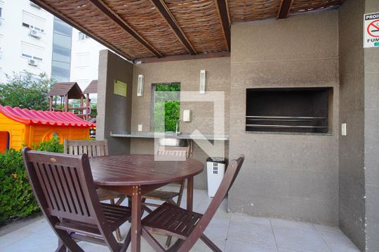 Área comum - Churrasqueiras de apartamento à venda com 2 quartos, 56m² em Jardim Itu, Porto Alegre