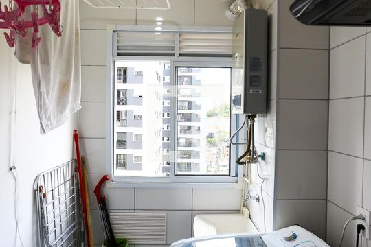 Área de Serviço de apartamento para alugar com 2 quartos, 42m² em Parque Reboucas, São Paulo