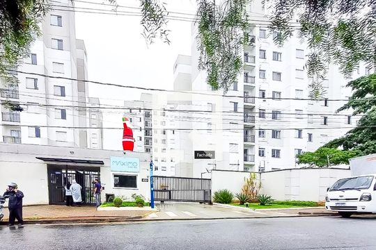 Fachada de apartamento para alugar com 2 quartos, 42m² em Parque Reboucas, São Paulo