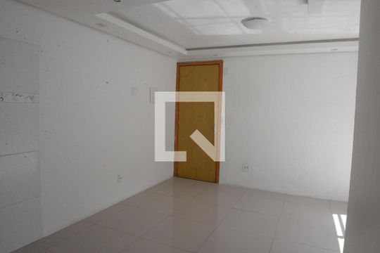 Sala de apartamento para alugar com 2 quartos, 52m² em Olaria, Canoas