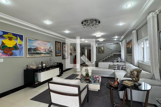 Sala de casa de condomínio à venda com 5 quartos, 360m² em Alphaville, Santana de Parnaíba