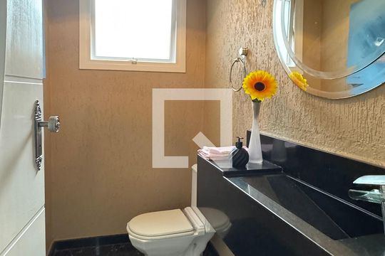 Lavabo de casa de condomínio à venda com 5 quartos, 360m² em Alphaville, Santana de Parnaíba