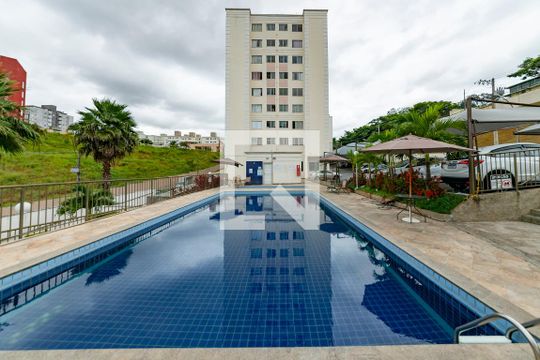 Área comum de apartamento para alugar com 2 quartos, 45m² em Cabral, Contagem