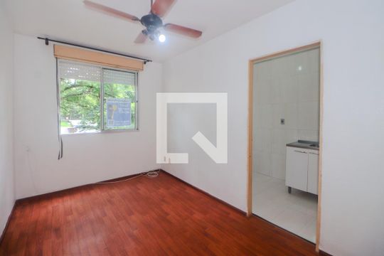 Apartamento para alugar com 1 quarto, 36m² em Jardim Itu, Porto Alegre