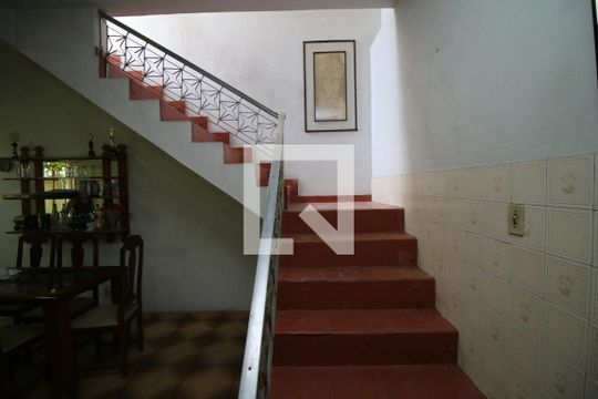 Copa - Escada 2º piso de casa à venda com 2 quartos, 100m² em Penha Circular, Rio de Janeiro